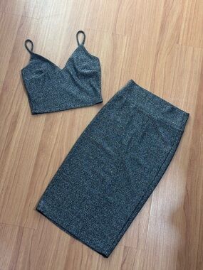 Sparkly gray 2 Piece Set Crop Top & Midi Skirt Small
